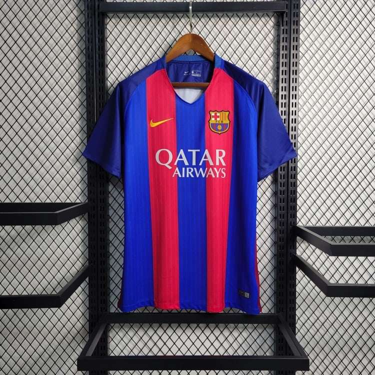Retro 16-17 Barcelona Home Size S-XXL — foto 1