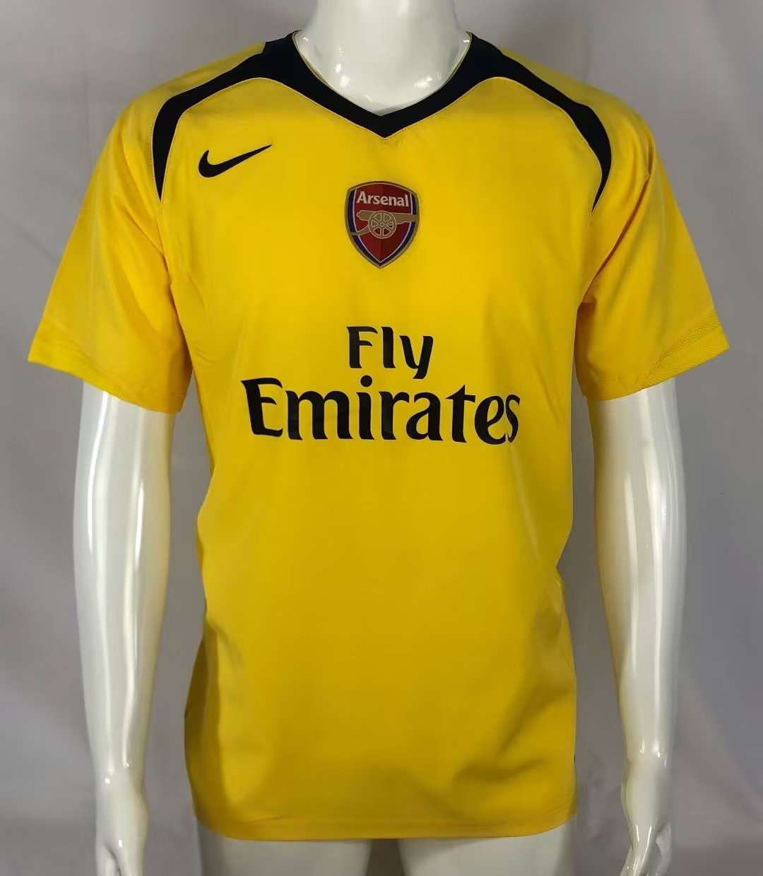 Retro 06-07 Arsenal away Size S-XXL — foto 1