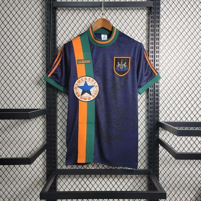 Retro 97-98 Newcastle United Away Size S-XXL — foto 1