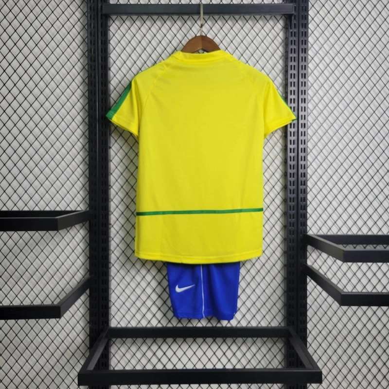 Retro Kids-2002 Brazil Home SIZE 16-28 — foto 2