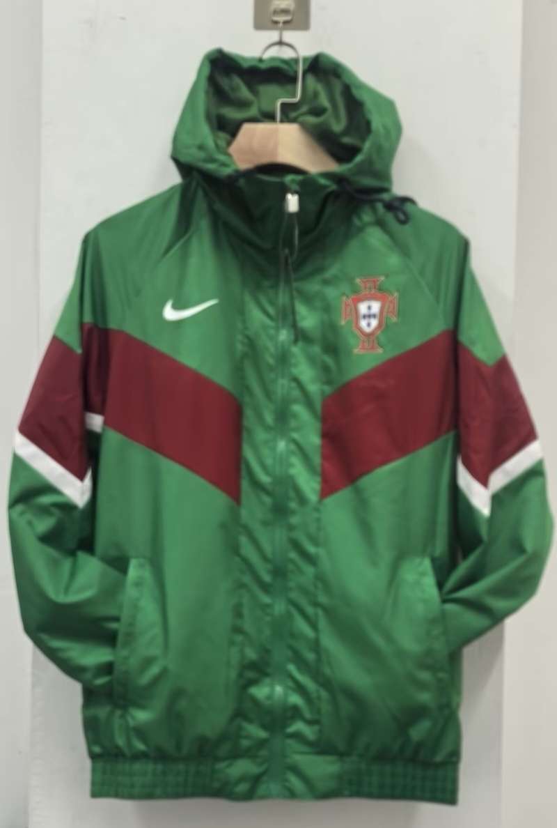 2024/25 Portugal green windbreaker — foto 1