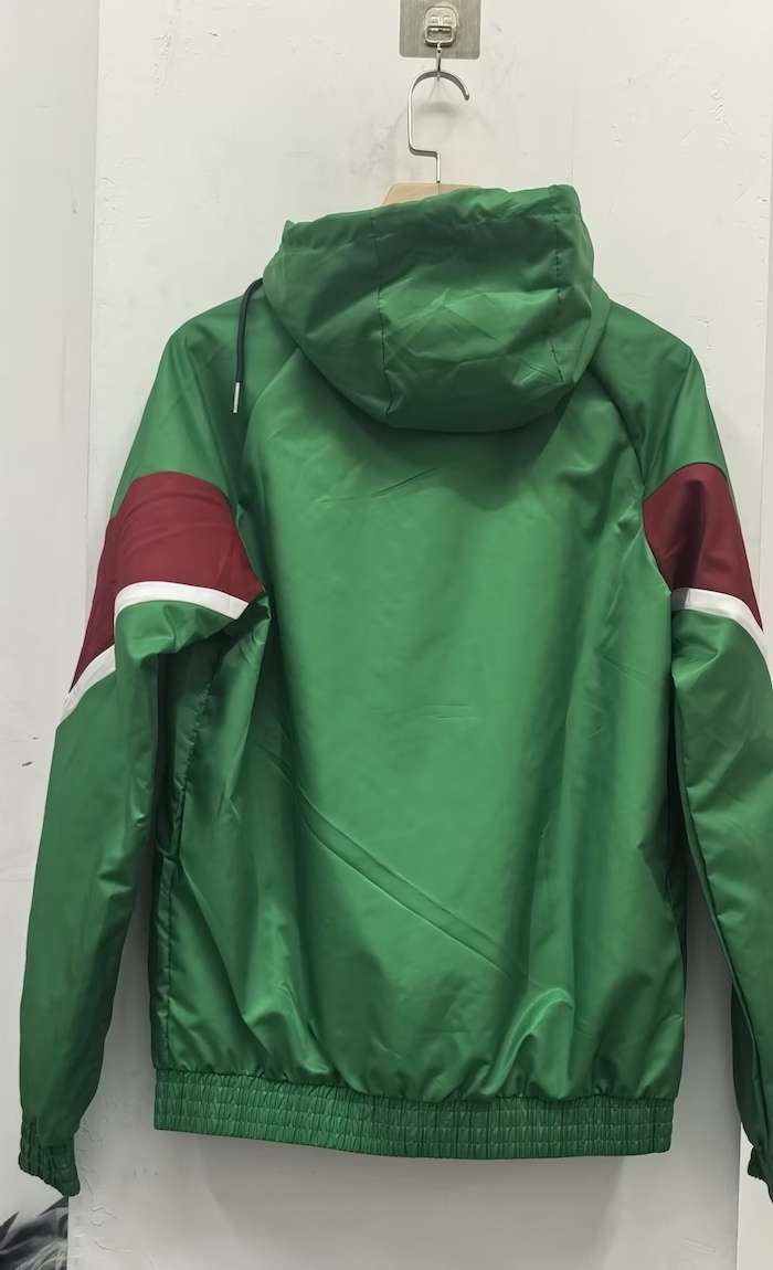 2024/25 Portugal green windbreaker — foto 2