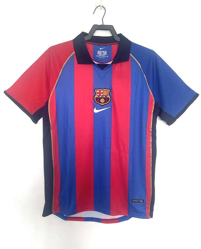 Retro 01/02 Barcelona home S-XXL — foto 1