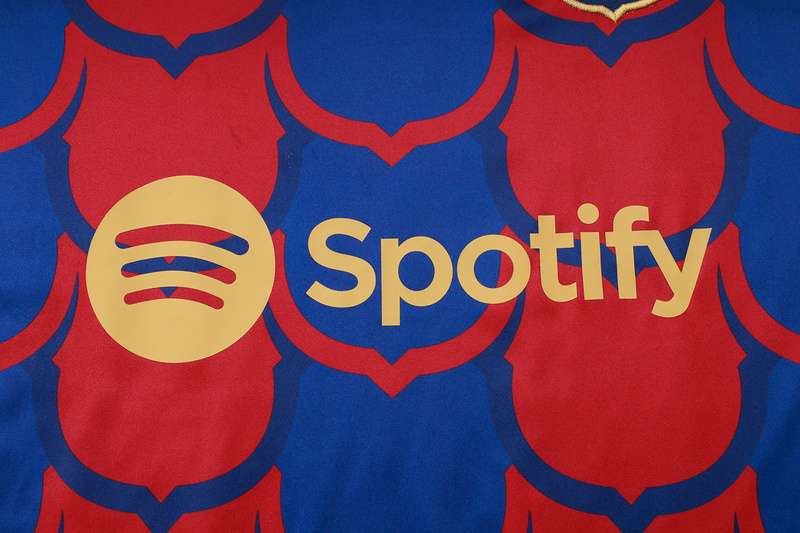2425 Barcelona training suit blue and red S-XXL — foto 5