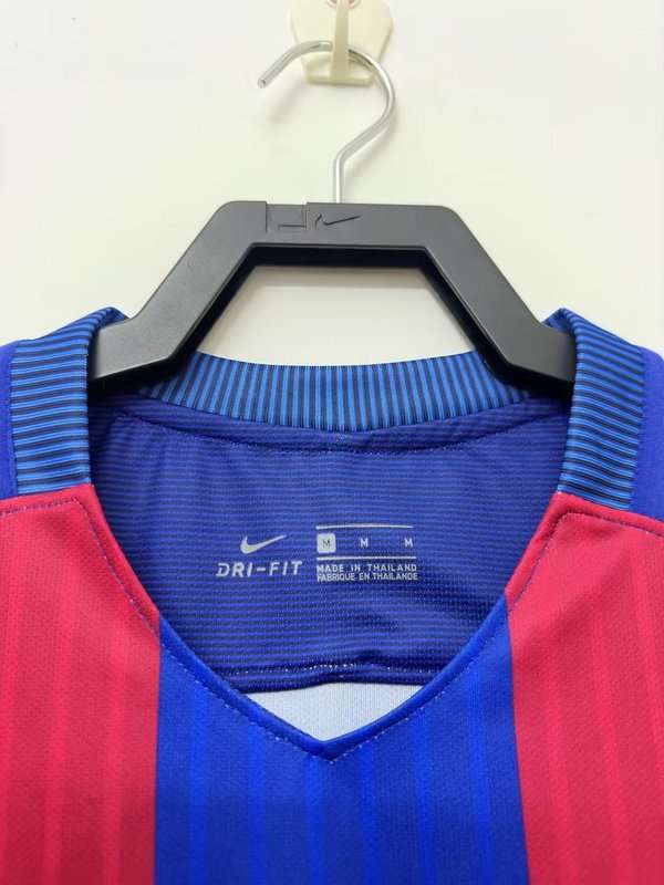 Retro 16-17 Barcelona Home Size S-XXL — foto 3