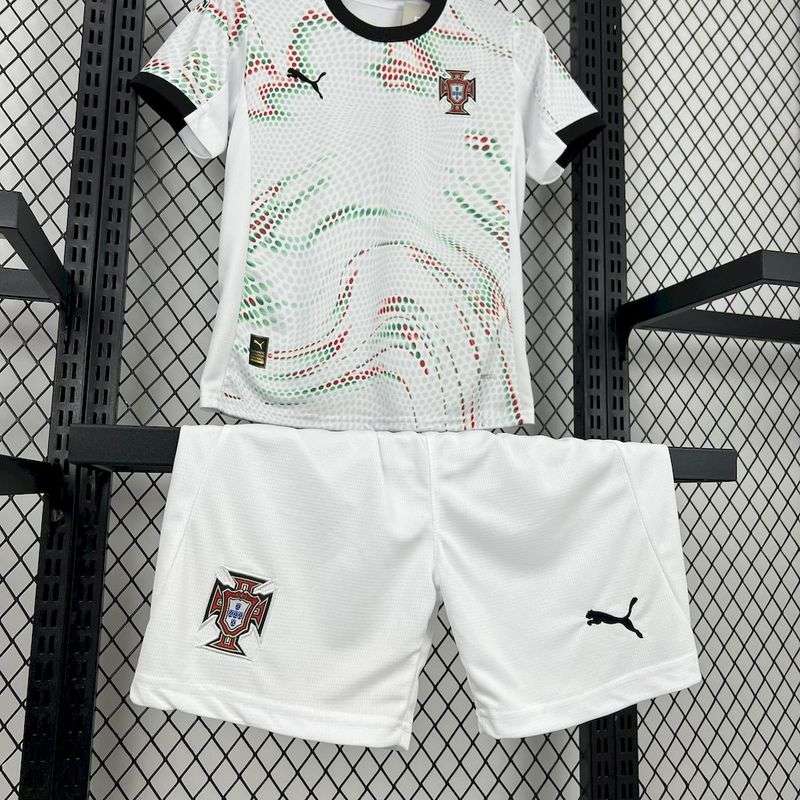 25/26 kids Portugal away size 16-28 — foto 3