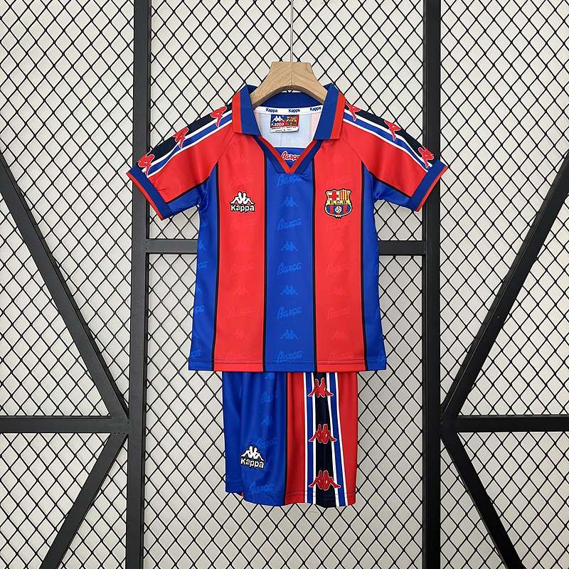 kids Barcelona 95∕97 home size︰ 16-28 — foto 1