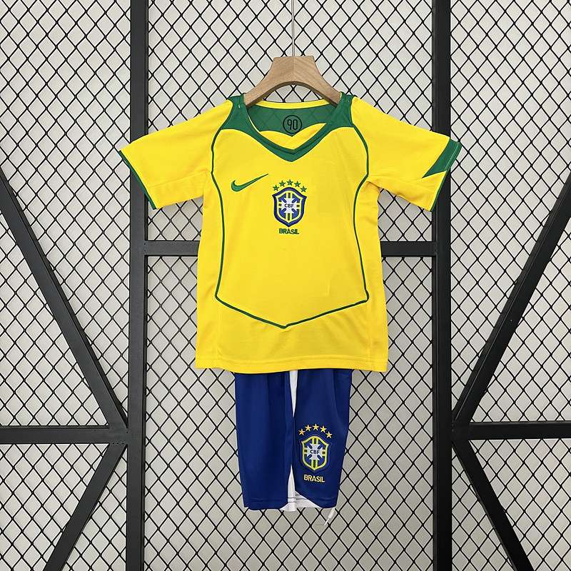 Retro Kids-2004 Brazil Home SIZE 16-28 — foto 1