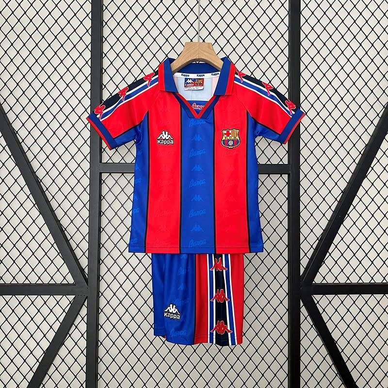 kids Barcelona retro 95∕97 home size︰ 16-28 — foto 1