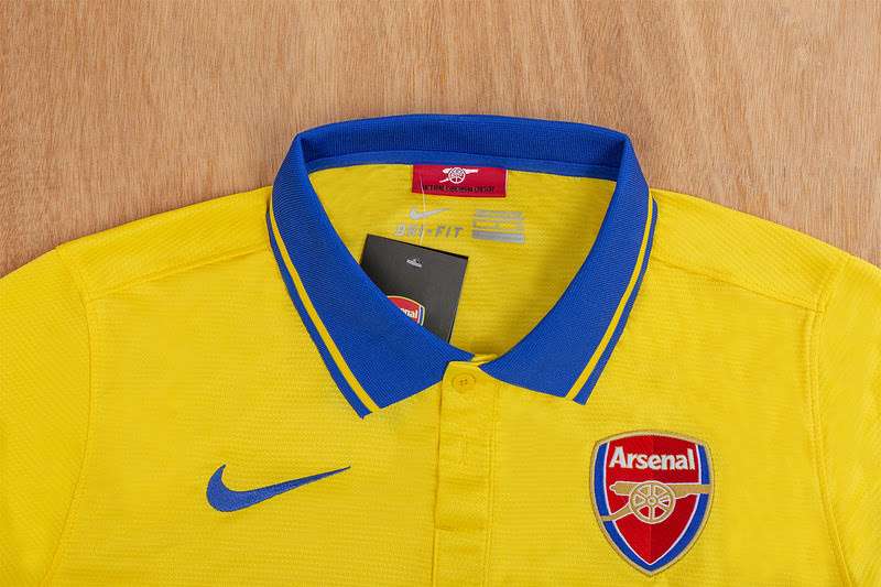 13/14 Retro Manchester city away S-XXL1 — foto 4
