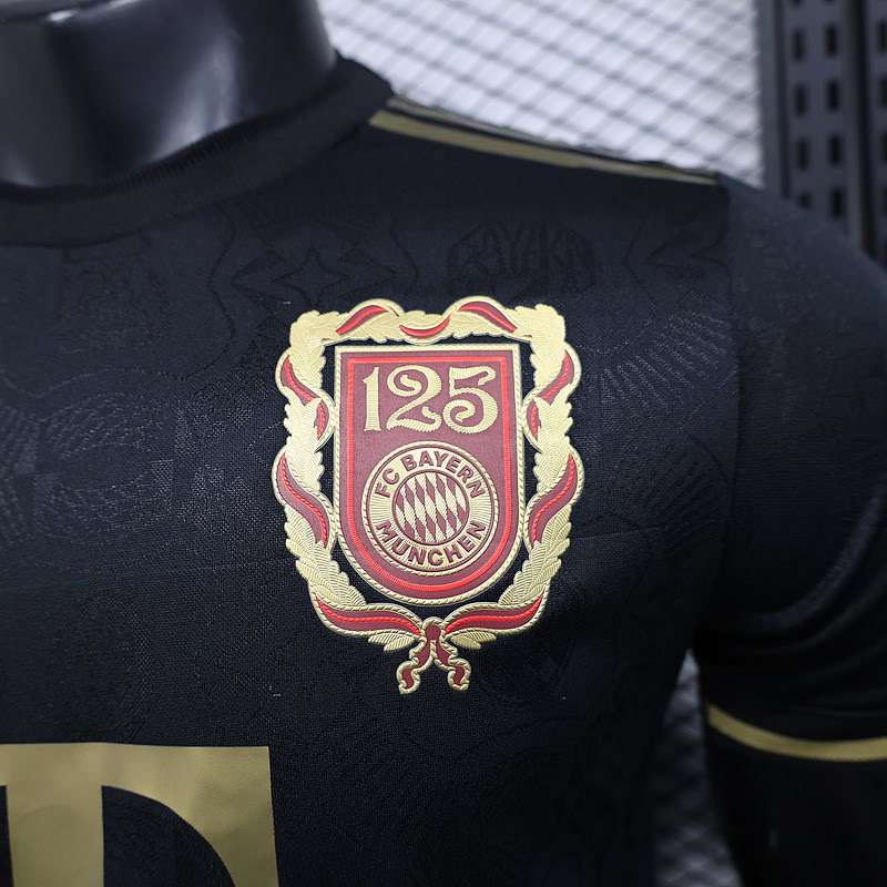2526 Bayern 125 Years black player version S-XXL — foto 4