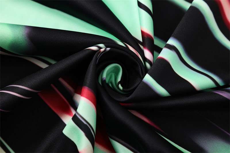 2526 Portugal green black half zipper kit S-XXL — foto 3