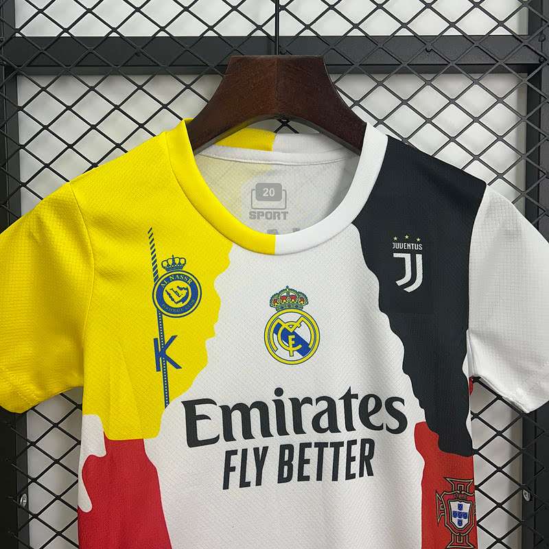 kids Cristiano Ronaldo Commemorative Edition 16-28 — foto 3