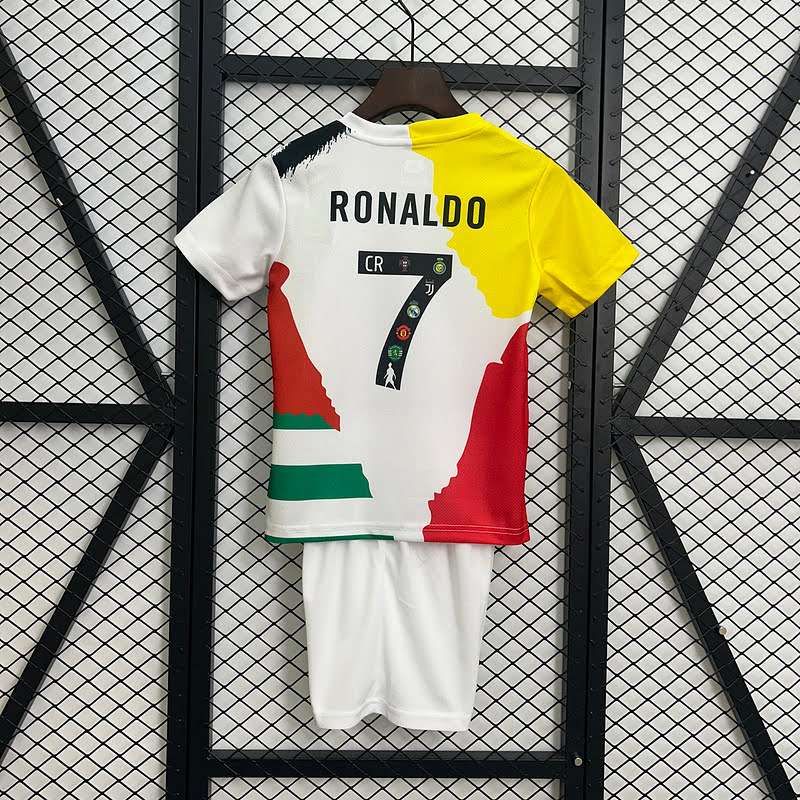 kids Cristiano Ronaldo Commemorative Edition 16-28 — foto 2