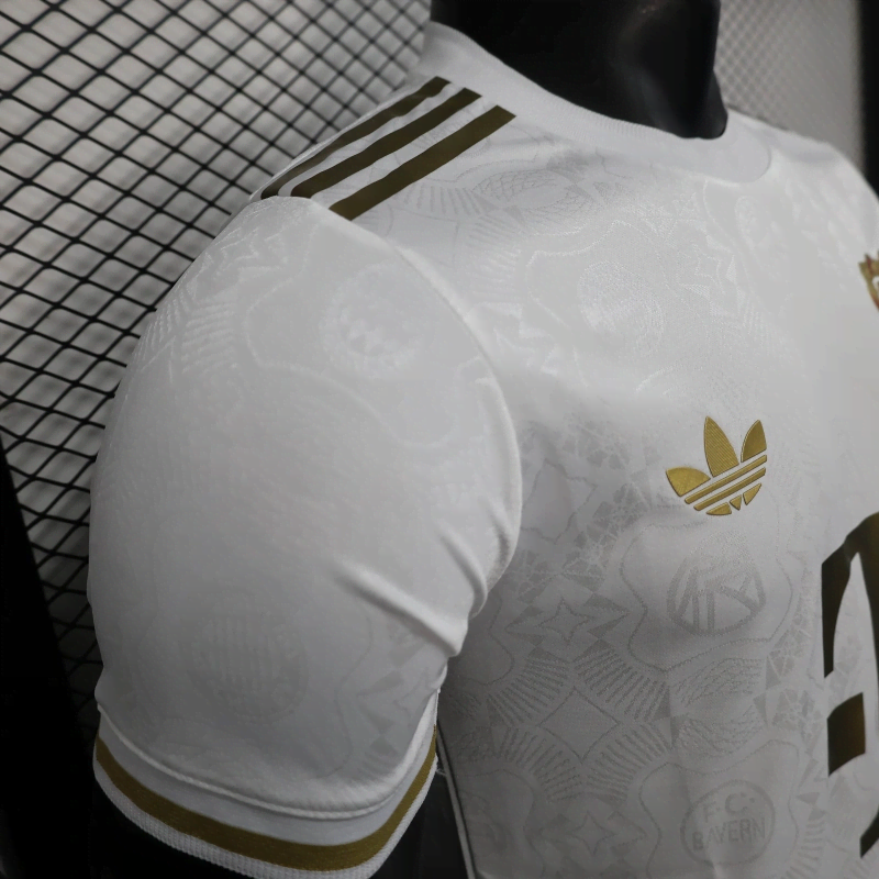 2526 Bayern 125 Years white player version S-XXL — foto 5