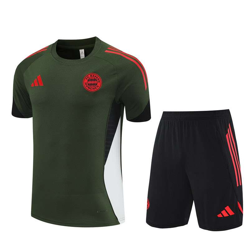 2526 Bayern green taining suit S-XXL — foto 1