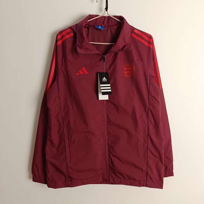 2526 Bayern red new windbreaker S-XXL — foto 1