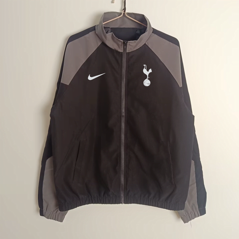 2526 Tottenham Hotspur black windbreaker S-XXL — foto 1
