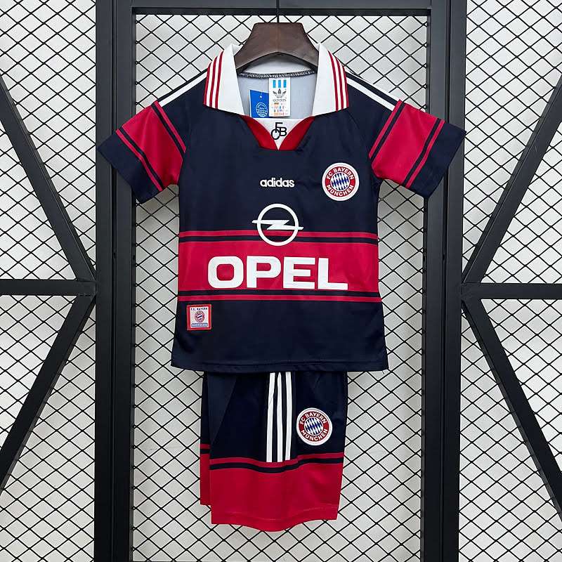 kids Bayern Munich 97∕99 Home size︰ 16-2 — foto 1