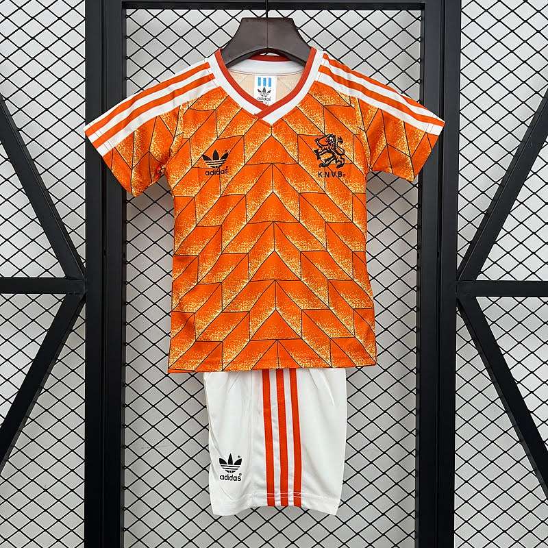 kids Netherlands 1988 home size︰ 16-28 — foto 1