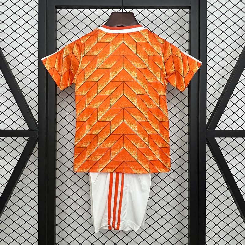 kids Netherlands 1988 home size︰ 16-28 — foto 2