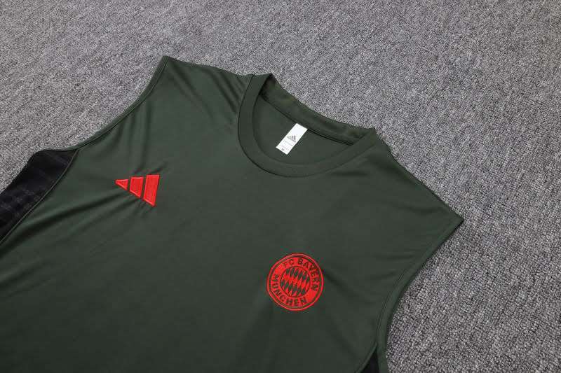 D25111# 2526 Bayern dark green vest suit S-2XL — foto 3