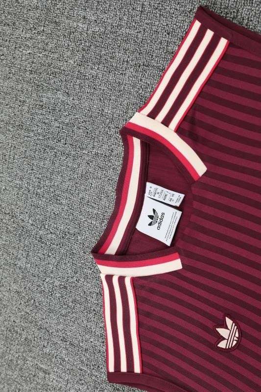 2526 Bayern red vest suit S-2XL — foto 4