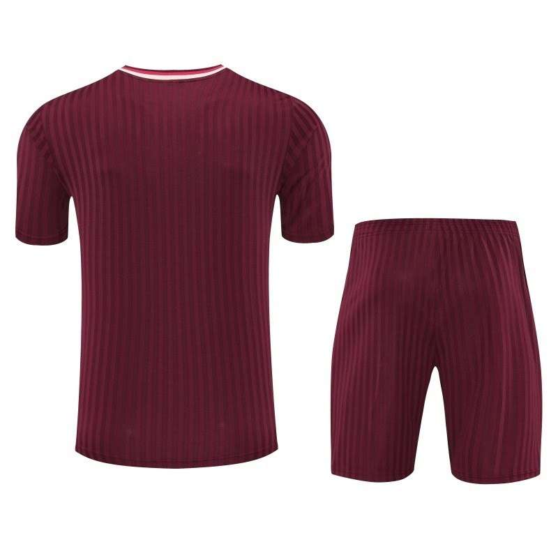 2526 Bayern Red Short Sleeve Suit S-2XL — foto 2
