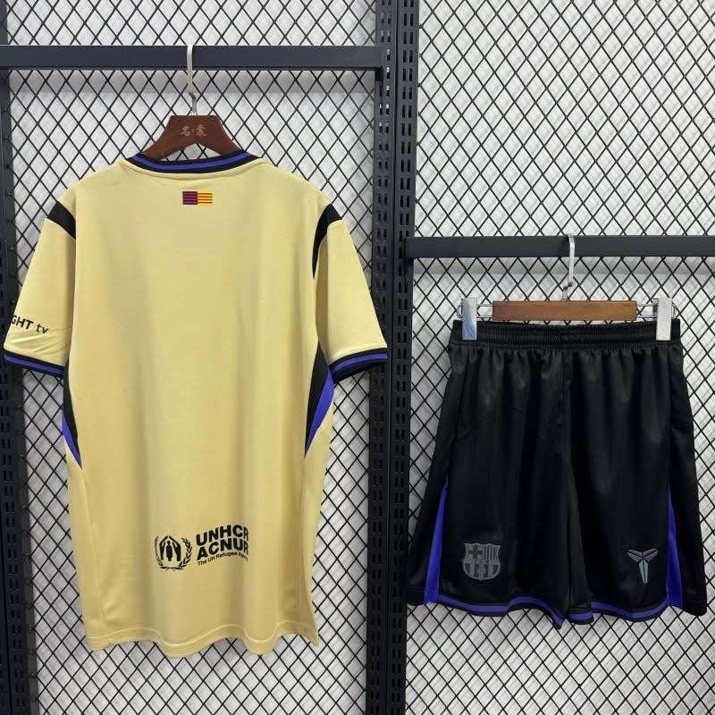 25∕26 kids Barcelona away size︰ 16-28 — foto 2