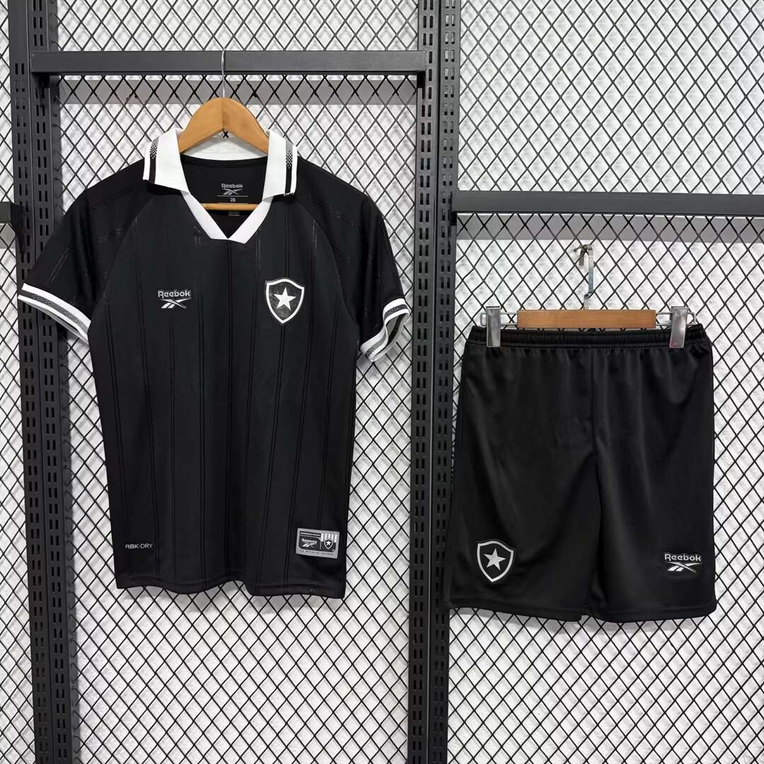 2526 kids Botafogo away 16-28 — foto 1