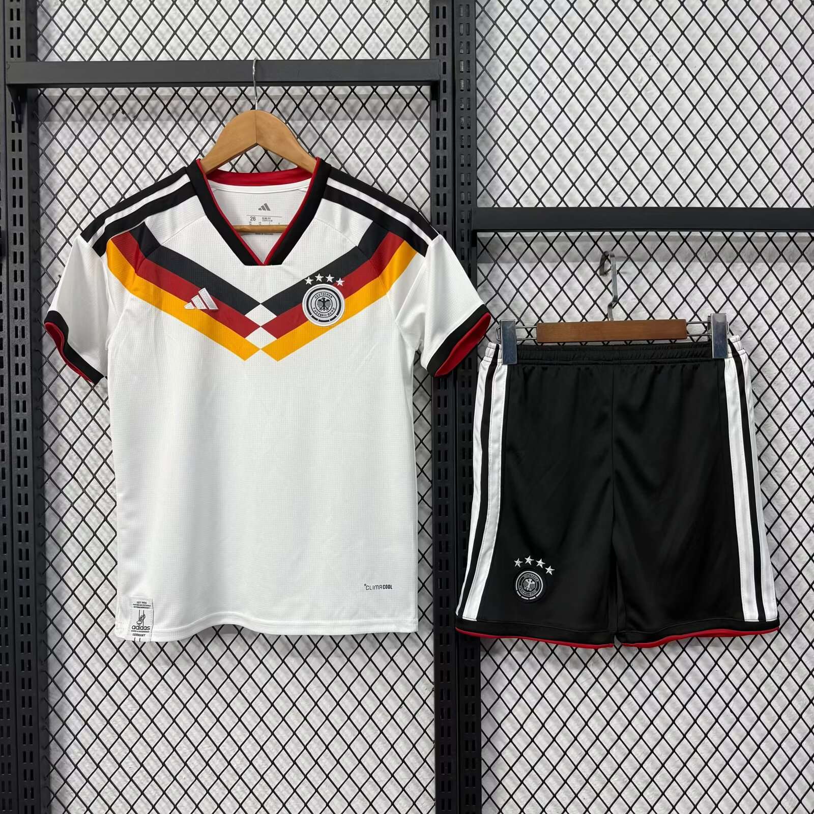 2627 kids Germany home 16-28 — foto 2