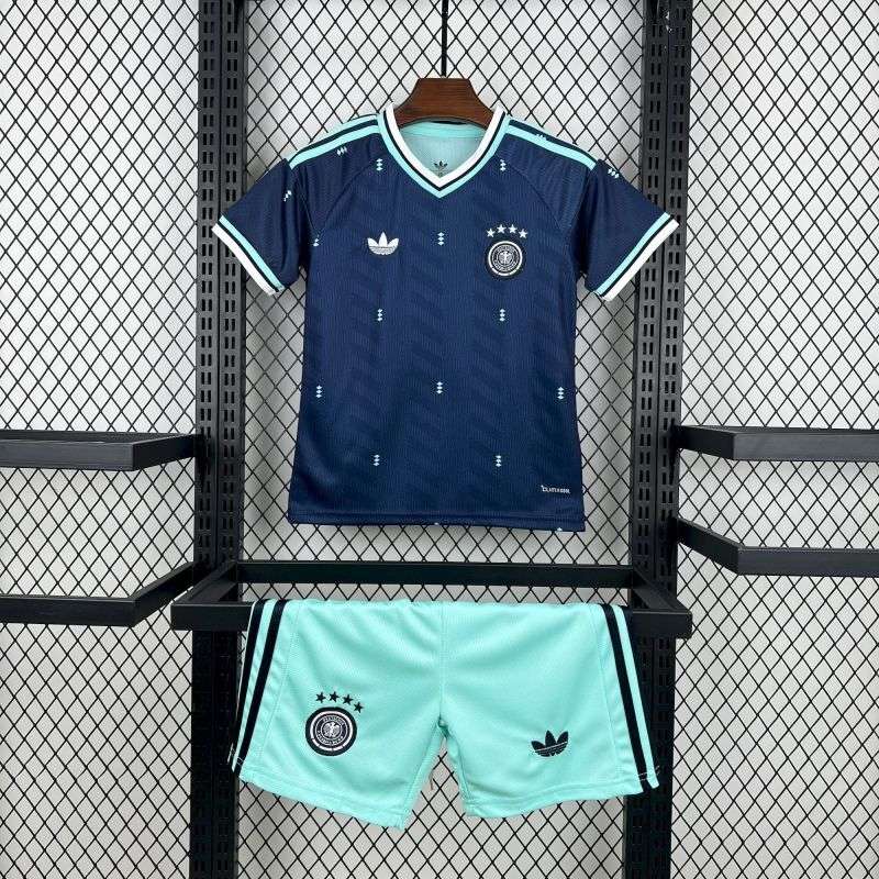 2627 Kids Germany  World Cup Away Jersey Kit — foto 1