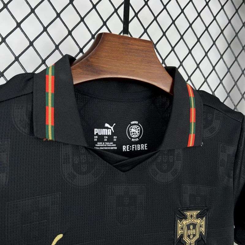 2627 world cup kids Portugal away  size 16-28 — foto 3