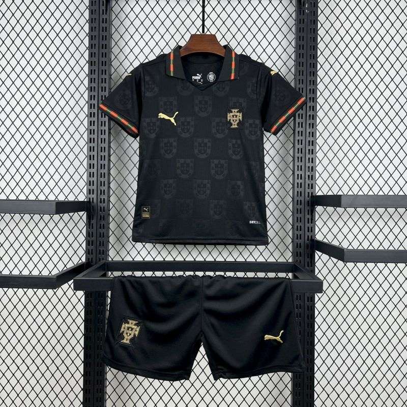 2627 world cup kids Portugal away  size 16-28 — foto 1