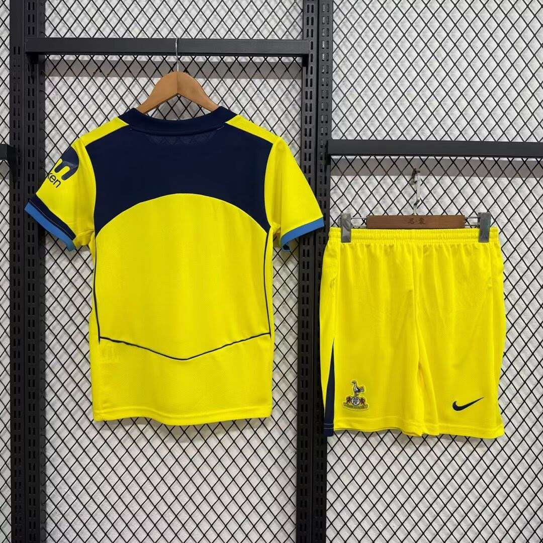 2526 kids Tottenham Hotspur Second Away Kit 16-28 — foto 2