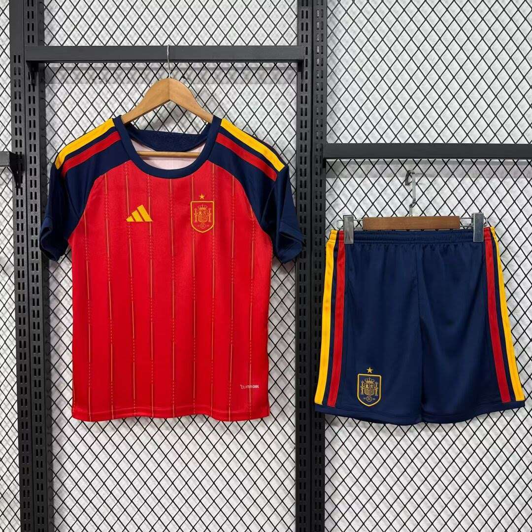 2627  kids Spain Home Jersey 16-28 — foto 1