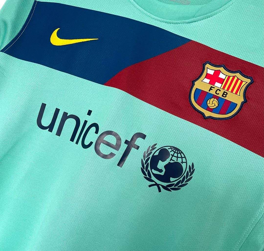 2010-11 Barcelona away long sleeve (5303) — foto 5