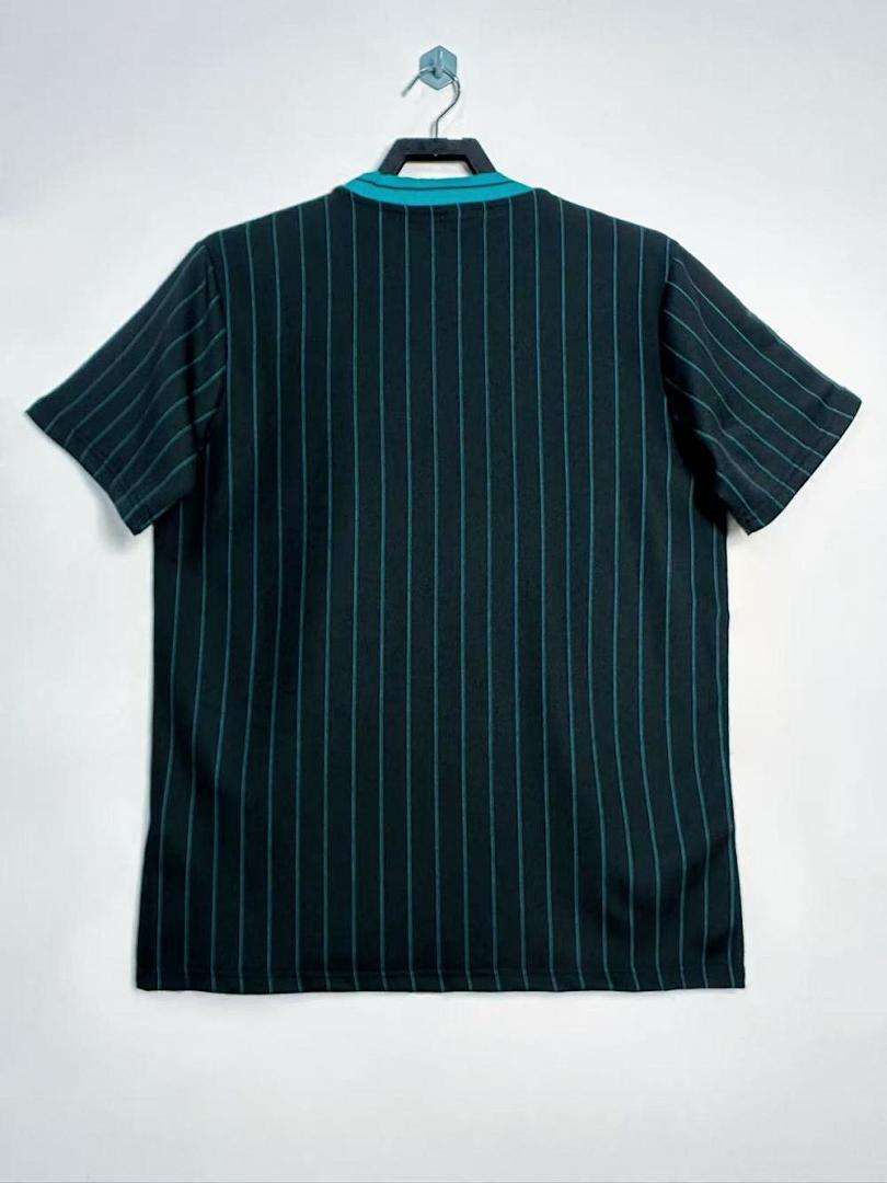 2025-26 Liverpool Black (T-shirt) (B17B) — foto 2