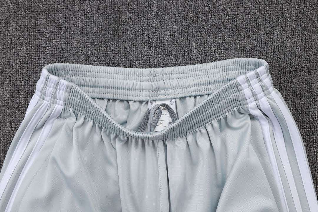 B2548# 2526 Bayern Light Grey Half-Zip Suit S-2XL — foto 5