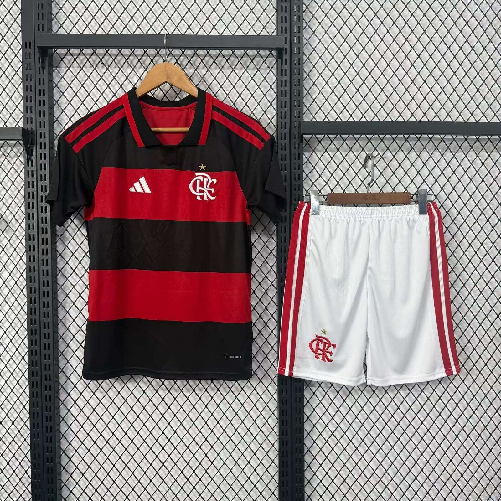 2627 KIDS Flamengo home game 16-28 — foto 1