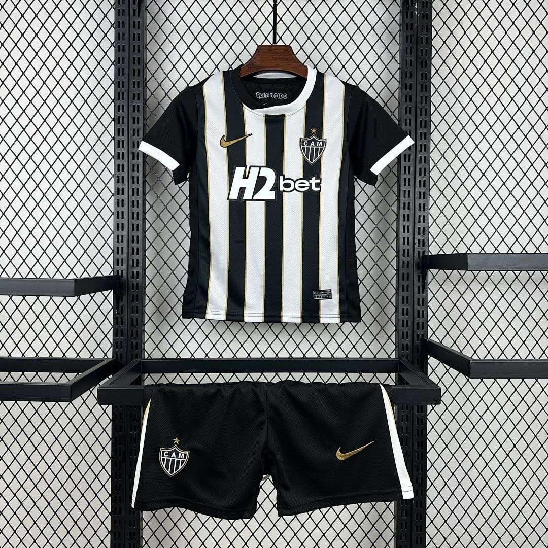 2627 kids Atletico Mineiro home game 16-28 — foto 1