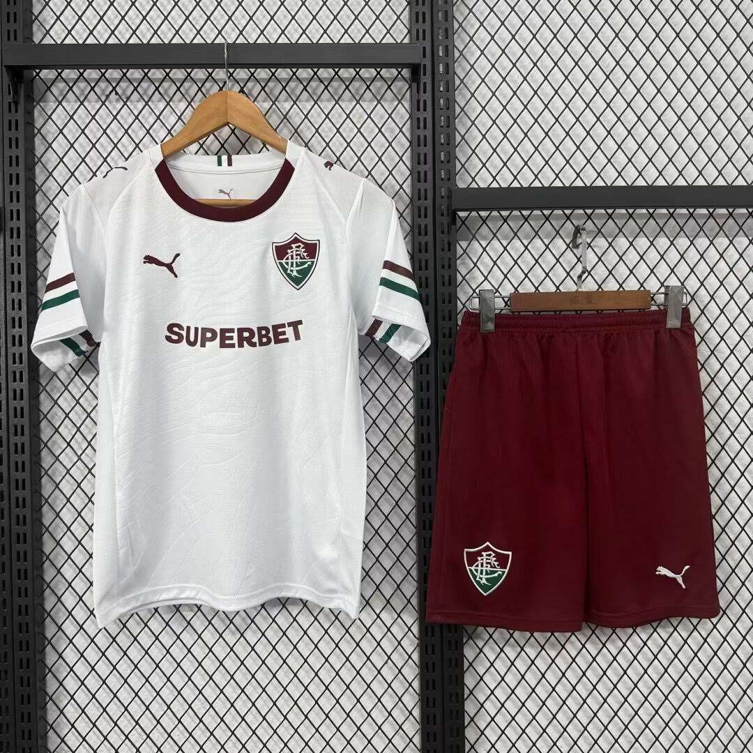 2627 kids Fluminense away 16-28 — foto 1