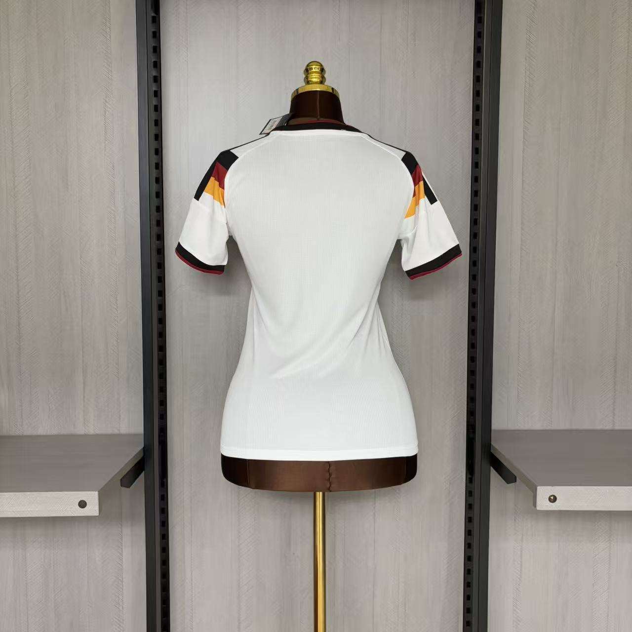 2627 German Home Women's Size S-2XL — foto 2