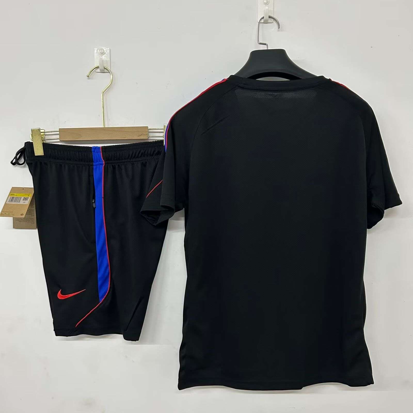 26-27 USA Black Training Suit: S-3XL — foto 2