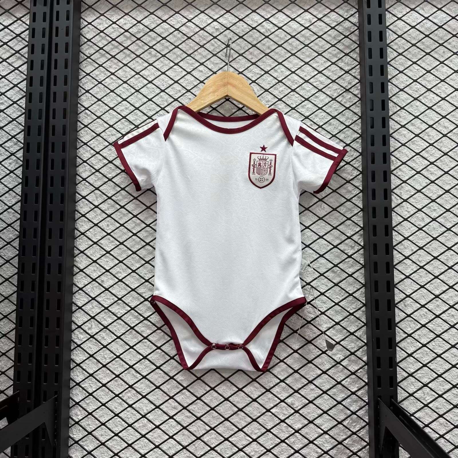 2627 Spain away baby jersey — foto 1
