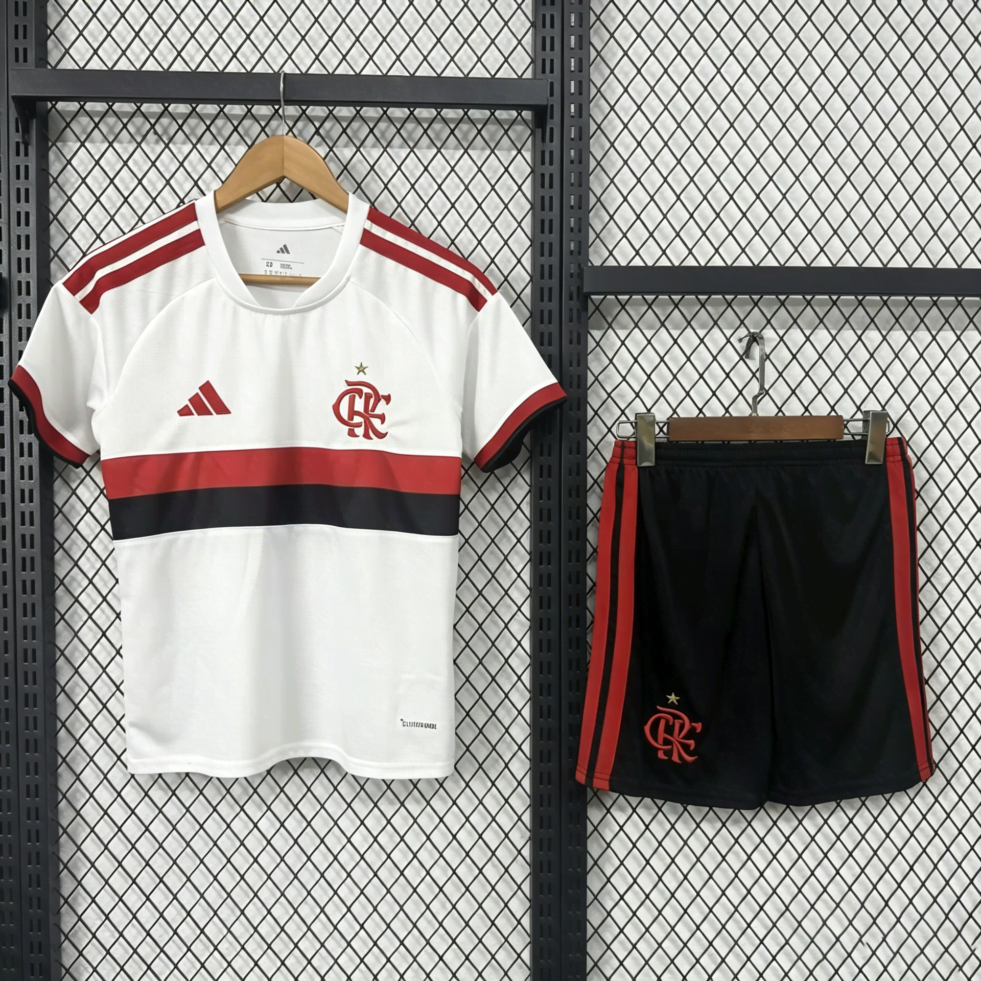 2627 Flamengo Away Match: Kids 16-28 — foto 1