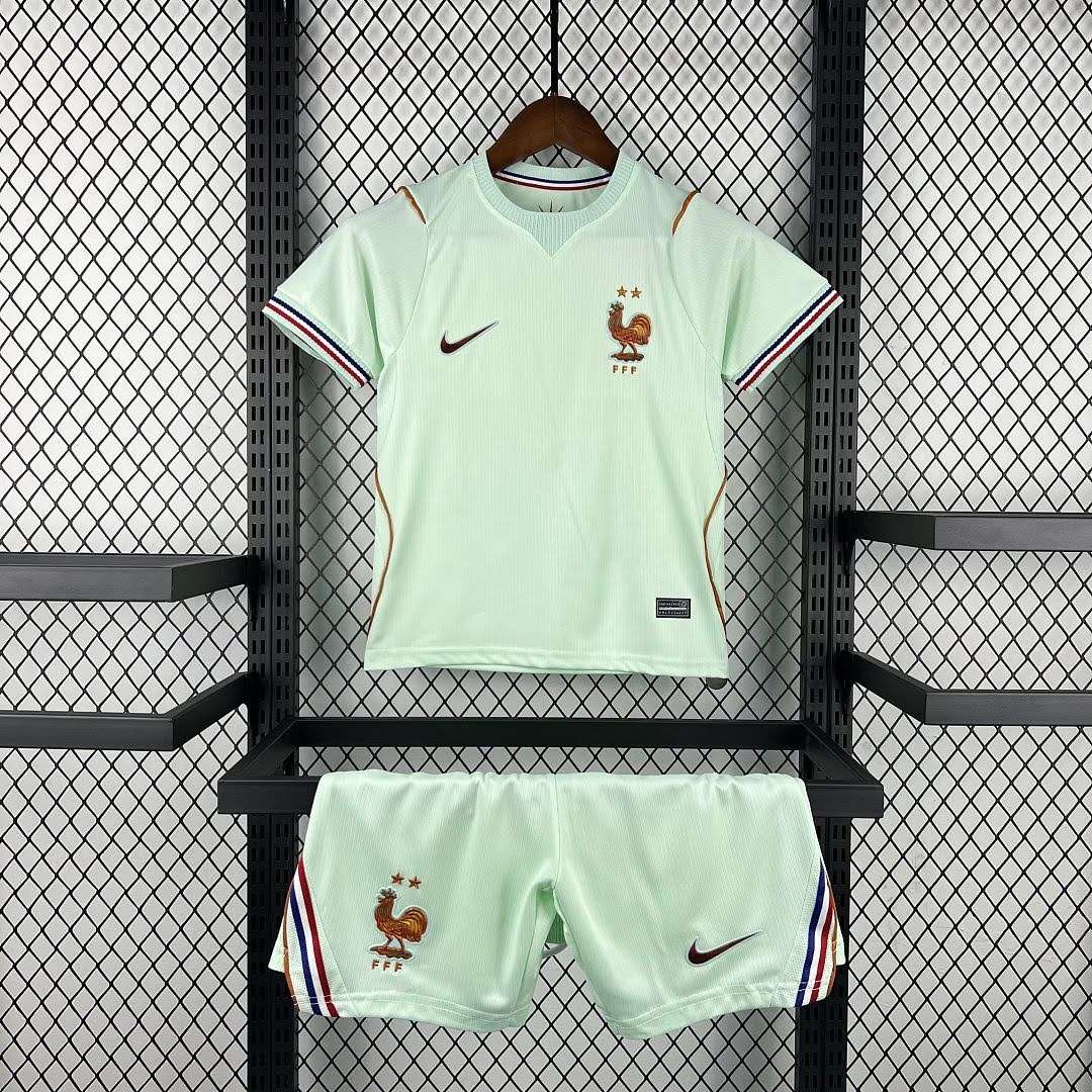 2627 France away game, Kids 16-28 — foto 1