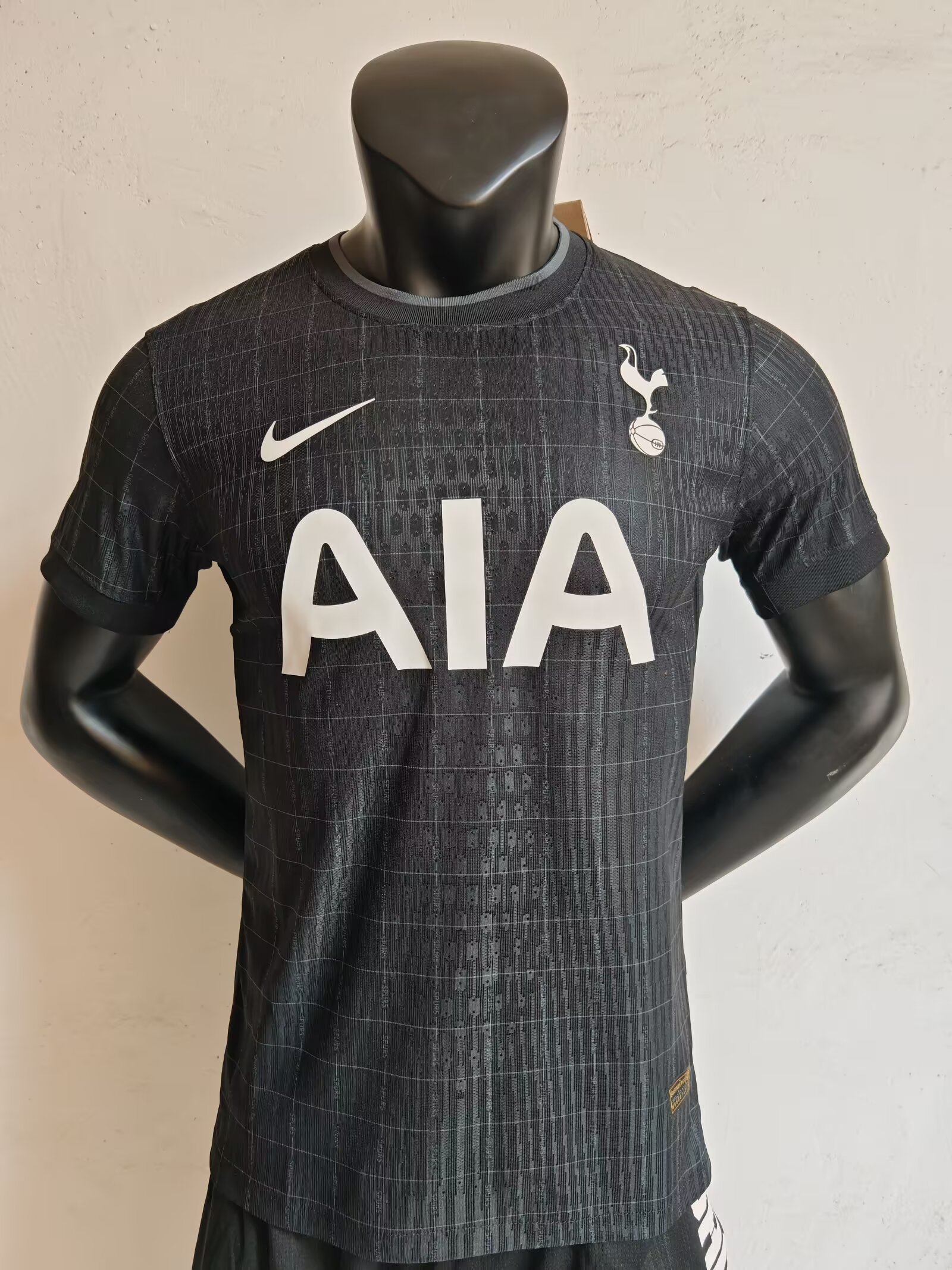 Tottenham Hotspur 2025/26 Away Player Version S-2XL1