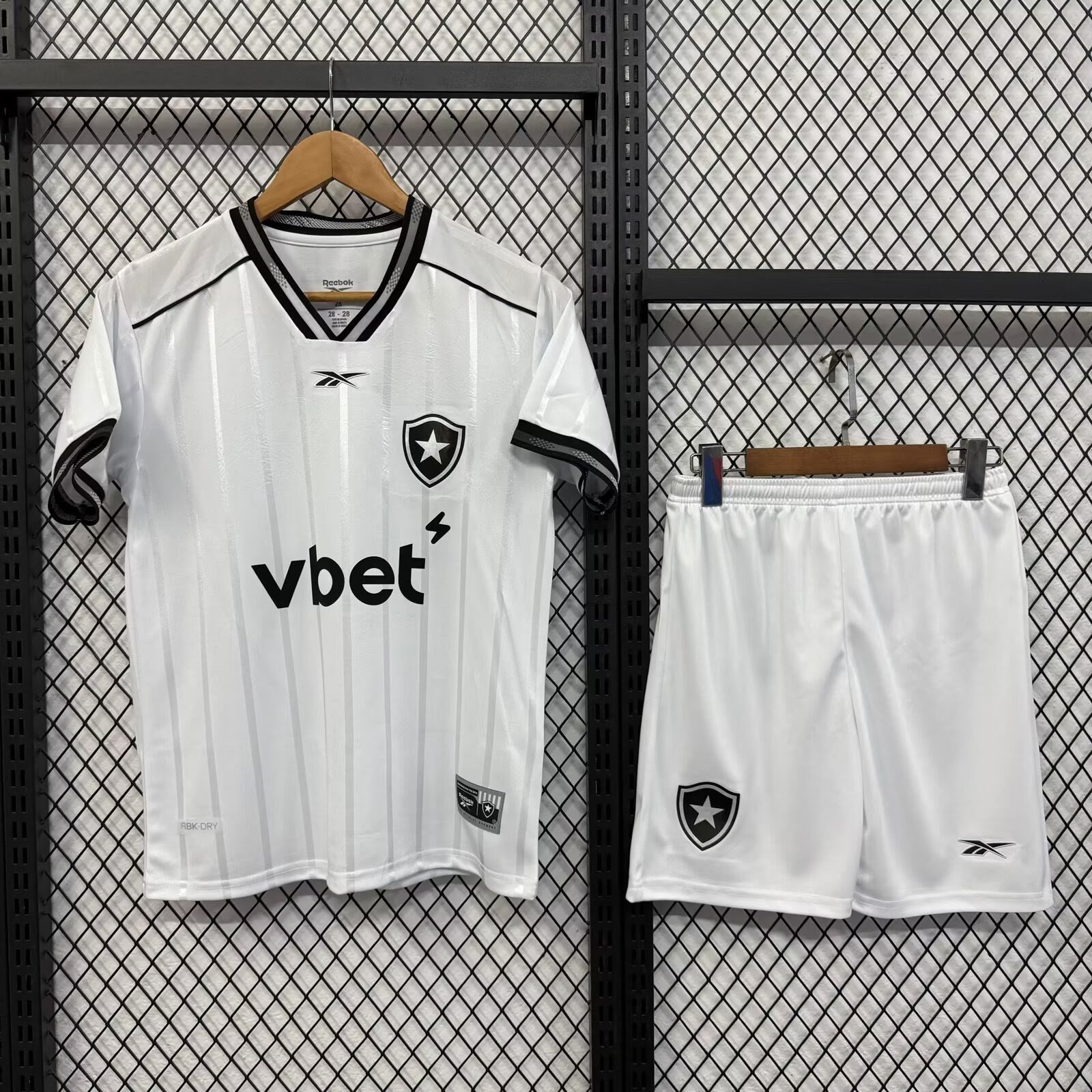 25-26 Kids Botafogo's second away game（With ads） 16-28