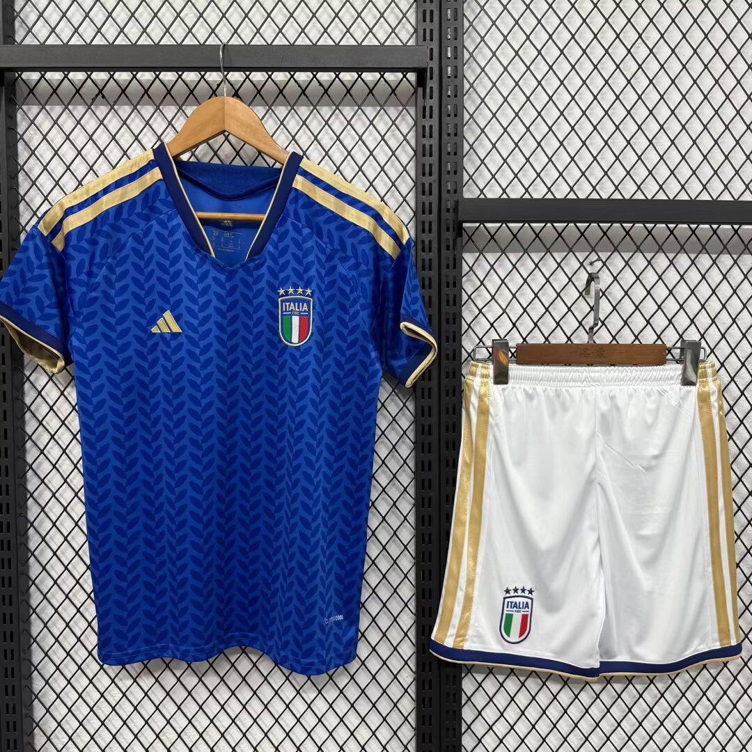 2627 kids Italy home 16-28